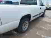 2000 Chevrolet Silverado 1500 с VIN 1GCEC14W2YE203763, выставлен на аукционе IAAI как лот 42444547 с пробегом Не указан миль и . История ставок и продаж доступна на DreamBid. Изображение 6.