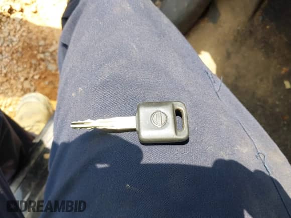 2016 Nissan Note S with VIN 3N1CE2CPXGL353820, listed as a IAAI auction lot 42987927 with 108,969 mi miles and . Bid and sale history available at DreamBid. Image 11.