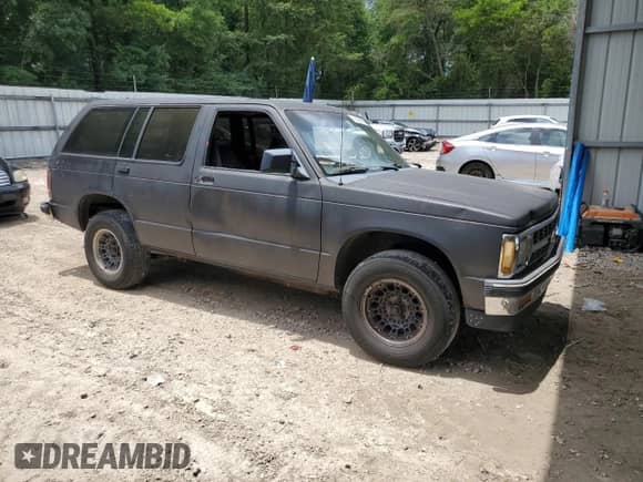 1991 Chevrolet Blazer с VIN 1GNCS13Z7M2179940, выставлен на аукционе Copart как лот 61434755 с пробегом Не указан миль и Списание • Salvage title. История ставок и продаж доступна на DreamBid. Изображение 4.