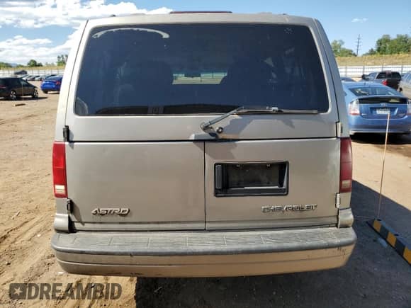 2003 Chevrolet Astro с VIN 1GNDM19X13B110017, выставлен на аукционе Copart как лот 65481064 с пробегом Не указан миль и Чистый • Clean title. История ставок и продаж доступна на DreamBid. Изображение 6.