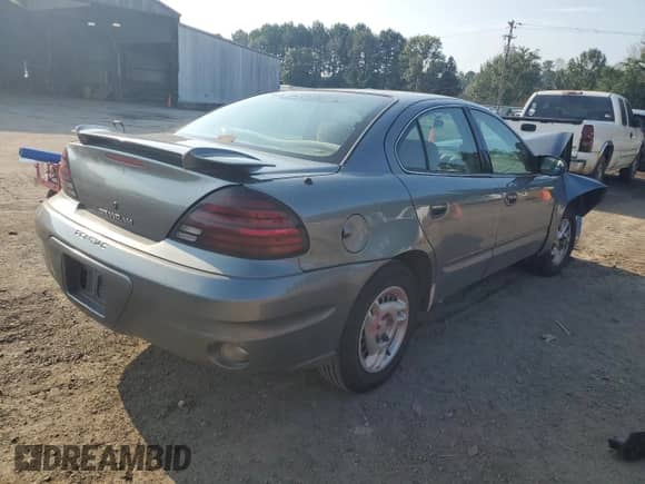 2005 Pontiac Grand Am SE с VIN 1G2NE52E75M246187, выставлен на аукционе Copart как лот 69735455 с пробегом 236 389 миль миль и Списание • Salvage title. История ставок и продаж доступна на DreamBid. Изображение 3.