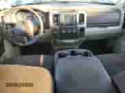 2018 Ram 1500 Big Horn z VIN 1C6RR7LT4JS240256, wystawiony jako Copart lot #87216715 z przebiegiem 195 216 mil mil oraz Czysty tytuł • Clean title. Historia ofert i sprzedaży dostępna na DreamBid. Obrazek 8.