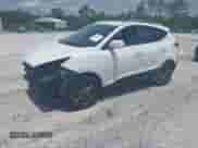 2015 Hyundai Tucson Limited z VIN KM8JU3AG0FU970370, wystawiony jako IAAI lot #42265442 z przebiegiem 179 351 mil mil oraz . Historia ofert i sprzedaży dostępna na DreamBid. Obrazek 2.