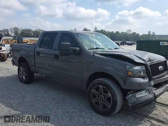 2004 Ford F-150 XLT z VIN 1FTPW14514KD61000, wystawiony jako Copart lot #80897495 z przebiegiem 345 686 mil mil oraz Szkoda całkowita • Salvage title. Historia ofert i sprzedaży dostępna na DreamBid. Obrazek 13.