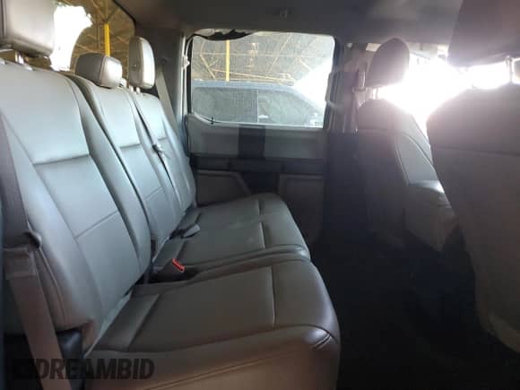 2018 Ford F-150 XL с VIN 1FTFW1E53JFE78804, выставлен на аукционе Copart как лот 65885165 с пробегом 117 116 миль миль и Списание • Salvage title. История ставок и продаж доступна на DreamBid. Изображение 10.