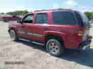 2002 Chevrolet Tahoe LT z VIN 1GNEK13Z52J186218, wystawiony jako IAAI lot #43062315 z przebiegiem 244 320 mil mil oraz . Historia ofert i sprzedaży dostępna na DreamBid. Obrazek 3.