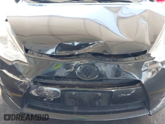 2014 Toyota Prius One z VIN JTDKDTB37E1069808, wystawiony jako IAAI lot #42867113 z przebiegiem 151 367 mil mil oraz . Historia ofert i sprzedaży dostępna na DreamBid. Obrazek 6.