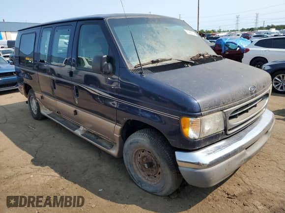 2001 Ford Econoline Cargo Recreational with VIN 1FDRE14L51HB25836, listed as a Copart auction lot 70288734 with 191,696 mi miles and Clean title. Bid and sale history available at DreamBid. Image 4.