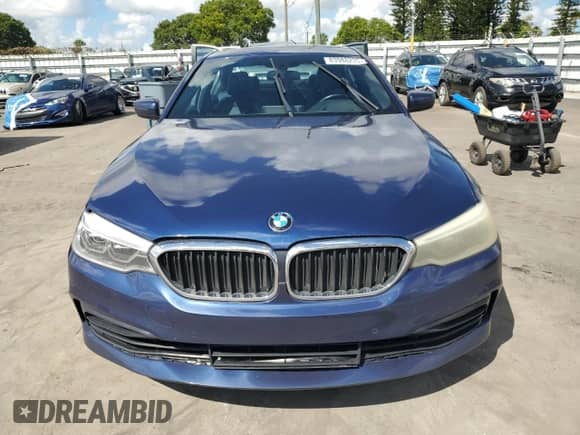 2017 BMW 5 Series 530i с VIN WBAJA5C31HG456044, выставлен на аукционе Copart как лот 83988235 с пробегом 127 995 миль миль и Списание • Salvage title. История ставок и продаж доступна на DreamBid. Изображение 5.