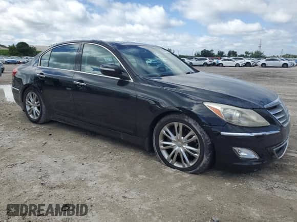 2012 Hyundai Genesis 3.8L с VIN KMHGC4DD8CU200918, выставлен на аукционе Copart как лот 84780635 с пробегом 117 069 миль миль и На запчасти • Non repairable. История ставок и продаж доступна на DreamBid. Изображение 4.