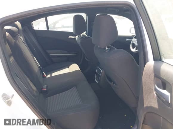 2023 Dodge Charger SXT z VIN 2C3CDXBG8PH584520, wystawiony jako IAAI lot #43252478 z przebiegiem 59 943 mil mil oraz . Historia ofert i sprzedaży dostępna na DreamBid. Obrazek 8.