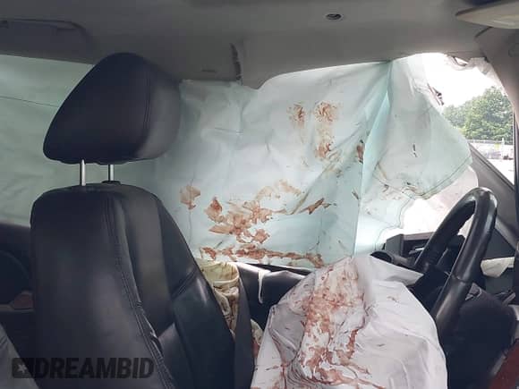 2011 Chevrolet Suburban LTZ с VIN 1GNSKKE31BR285458, выставлен на аукционе IAAI как лот 42675651 с пробегом 243 371 миль миль и . История ставок и продаж доступна на DreamBid. Изображение 18.