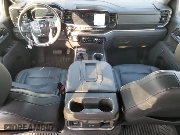 2022 GMC Sierra 1500 Elevation с VIN 3GTUUCETXNG563098, выставлен на аукционе Copart как лот 75935784 с пробегом 53 767 миль миль и Списание • Salvage title. История ставок и продаж доступна на DreamBid. Изображение 8.