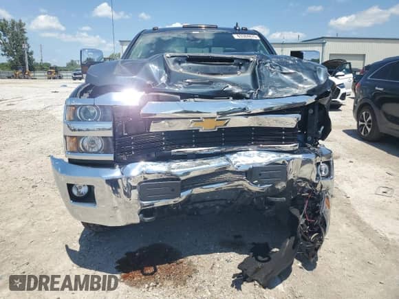 2019 Chevrolet Silverado 1500 with VIN 1GC4CXEY4KF170331, listed as a Copart auction lot 63384875 with 87,514 mi miles and Salvage title. Bid and sale history available at DreamBid. Image 5.