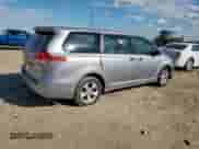 2011 Toyota Sienna с VIN 5TDKA3DC2BS001954, выставлен на аукционе Copart как лот 81678805 с пробегом 239 216 миль миль и Чистый • Clean title. История ставок и продаж доступна на DreamBid. Изображение 3.