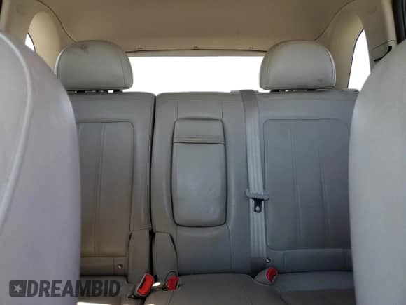 2009 Saturn VUE I4 z VIN 3GSCL93Z99S566655, wystawiony jako Copart lot #51857315 z przebiegiem 105 540 mil mil oraz Czysty tytuł • Clean title. Historia ofert i sprzedaży dostępna na DreamBid. Obrazek 10.