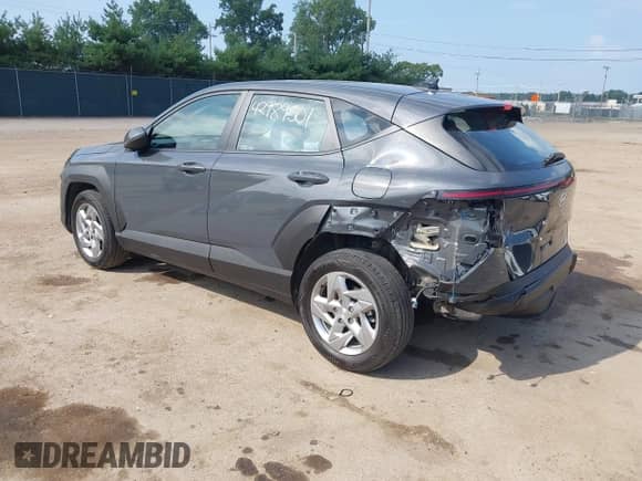 2024 Hyundai Kona SE с VIN KM8HA3AB7RU087110, выставлен на аукционе IAAI как лот 42989501 с пробегом 16 982 миль миль и . История ставок и продаж доступна на DreamBid. Изображение 3.