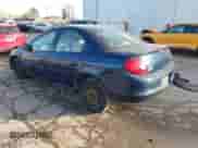 2000 Dodge Neon Highline z VIN 1B3ES46C9YD798867, wystawiony jako IAAI lot #41535717 z przebiegiem 175 069 mil mil oraz . Historia ofert i sprzedaży dostępna na DreamBid. Obrazek 3.