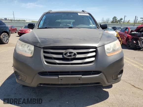 2011 Hyundai Santa Fe GLS z VIN 5XYZGDAB1BG014741, wystawiony jako Copart lot #55343775 z przebiegiem 172 770 mil mil oraz Czysty tytuł • Clean title. Historia ofert i sprzedaży dostępna na DreamBid. Obrazek 5.