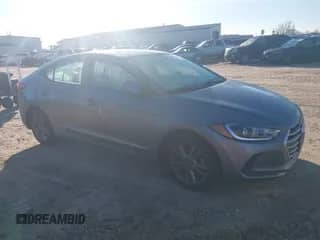 2017 Hyundai Elantra Value Edition z VIN KMHD84LF1HU228963, wystawiony jako IAAI lot #41215022 z przebiegiem 94 116 mil mil oraz . Historia ofert i sprzedaży dostępna na DreamBid. Obrazek 1.