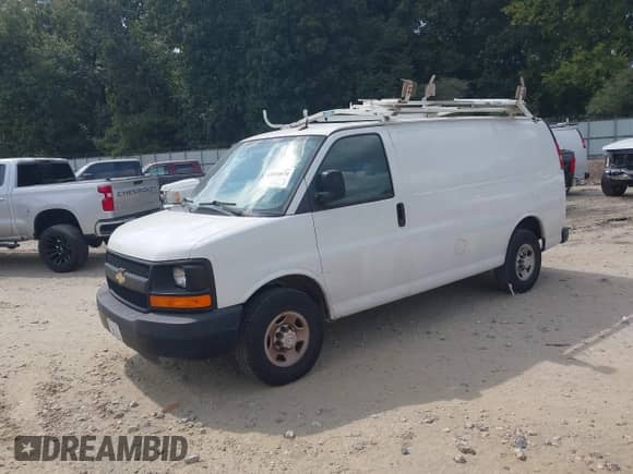 2015 Chevrolet Express Cargo with VIN 1GCWGFCF3F1279861, listed as a IAAI auction lot 43224870 with 326,491 mi miles and . Bid and sale history available at DreamBid. Image 18.