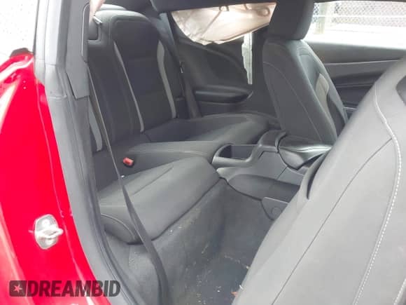 2018 Chevrolet Camaro 1LT с VIN 1G1FB1RX1J0148789, выставлен на аукционе IAAI как лот 43301099 с пробегом 95 227 миль миль и . История ставок и продаж доступна на DreamBid. Изображение 8.