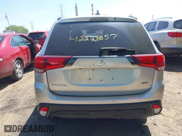 2020 Mitsubishi Outlander SE с VIN JA4AD3A36LZ046820, выставлен на аукционе IAAI как лот 42221057 с пробегом 79 758 миль миль и . История ставок и продаж доступна на DreamBid. Изображение 17.