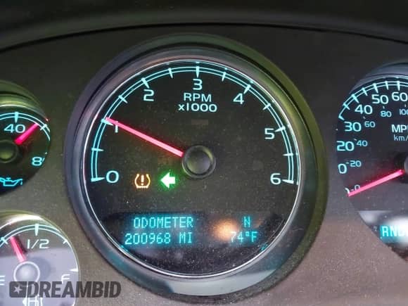 2010 Chevrolet Suburban LTZ с VIN 1GNUKKE37AR183184, выставлен на аукционе IAAI как лот 42979492 с пробегом 200 968 миль миль и . История ставок и продаж доступна на DreamBid. Изображение 15.
