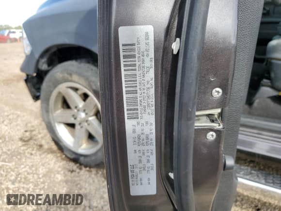 2017 Ram 1500 Express z VIN 1C6RR7FT2HS771736, wystawiony jako Copart lot #83962975 z przebiegiem 184 209 mil mil oraz Szkoda całkowita • Salvage title. Historia ofert i sprzedaży dostępna na DreamBid. Obrazek 13.