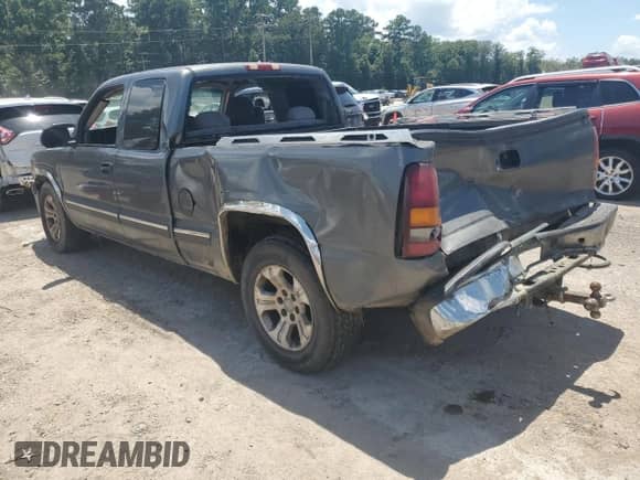 2000 Chevrolet Silverado 1500 LS z VIN 1GCEC19TXYZ138247, wystawiony jako Copart lot #65799485 z przebiegiem 291 219 mil mil oraz Szkoda całkowita • Salvage title. Historia ofert i sprzedaży dostępna na DreamBid. Obrazek 3.