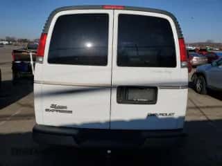 1999 Chevrolet Express с VIN 1GBFG15R6X1094977, выставлен на аукционе Copart как лот 48469965 с пробегом Не указан миль и Списание • Salvage title. История ставок и продаж доступна на DreamBid. Изображение 6.