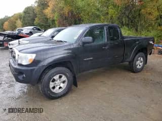 2005 Toyota Tacoma with VIN 5TEUU42N55Z028552, listed as a Copart auction lot 86800545 with 133,437 mi miles and Clean title. Bid and sale history available at DreamBid. Image 1.