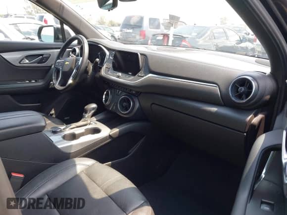 2020 Chevrolet Blazer LT with VIN 3GNKBDRS4LS587189, listed as a IAAI auction lot 42135069 with 66,055 mi miles and . Bid and sale history available at DreamBid. Image 5.