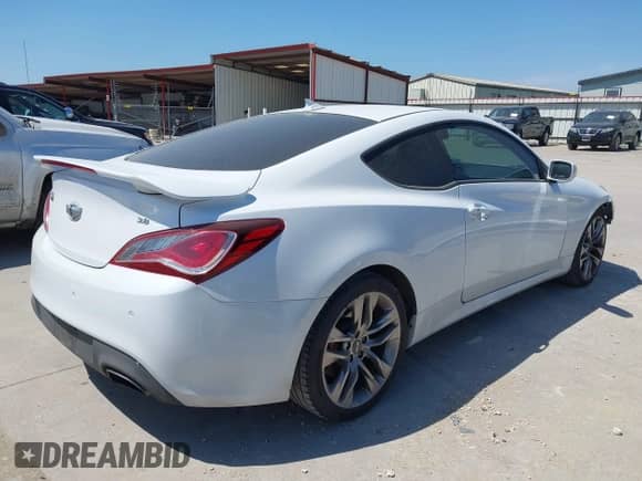 2015 Hyundai Genesis Coupe Ultimate с VIN KMHHU6KJ0FU125576, выставлен на аукционе IAAI как лот 42457813 с пробегом 125 000 миль миль и . История ставок и продаж доступна на DreamBid. Изображение 4.