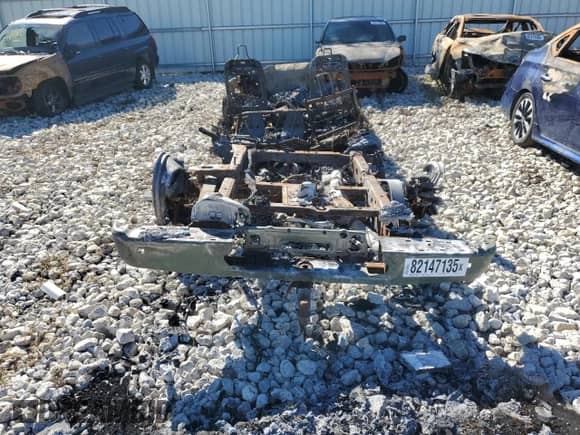 2024 Ford F-150 Lariat с VIN 1FTFW5L8XRFB80895, выставлен на аукционе Copart как лот 82147135 с пробегом Не указан миль и На запчасти • Non repairable. История ставок и продаж доступна на DreamBid. Изображение 6.