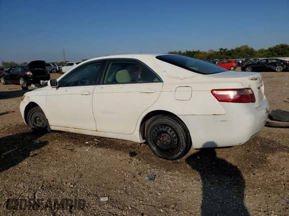2007 Toyota Camry CE z VIN 4T1BE46K17U635043, wystawiony jako Copart lot #80792645 z przebiegiem 143 773 mil mil oraz Szkoda całkowita • Salvage title. Historia ofert i sprzedaży dostępna na DreamBid. Obrazek 2.