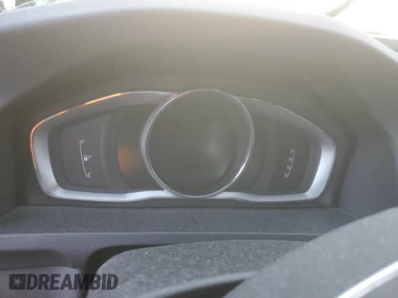 2014 Volvo S60 T6 with VIN YV1902FH2E2293308, listed as a Copart auction lot 85340634 with Not provided miles and Salvage title. Bid and sale history available at DreamBid. Image 9.