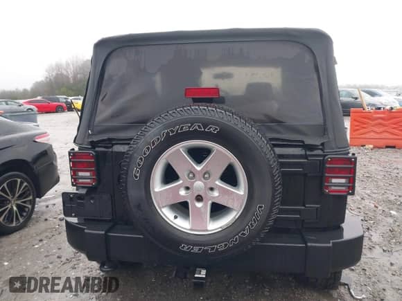2012 Jeep Wrangler Sport с VIN 1C4AJWAG8CL262755, выставлен на аукционе IAAI как лот 41566823 с пробегом 164 135 миль миль и . История ставок и продаж доступна на DreamBid. Изображение 17.
