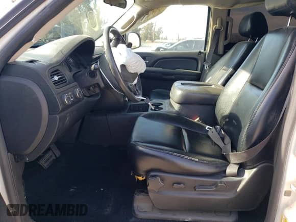 2009 Chevrolet Tahoe Commercial с VIN 1GNFK13049R208646, выставлен на аукционе Copart как лот 45788935 с пробегом Не указан миль и Списание • Salvage title. История ставок и продаж доступна на DreamBid. Изображение 7.