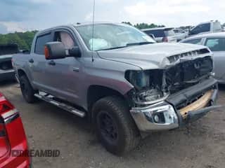 2016 Toyota Tundra SR5 with VIN 5TFDW5F13GX522409, listed as a IAAI auction lot 42280556 with 170,050 mi miles and . Bid and sale history available at DreamBid. Image 1.