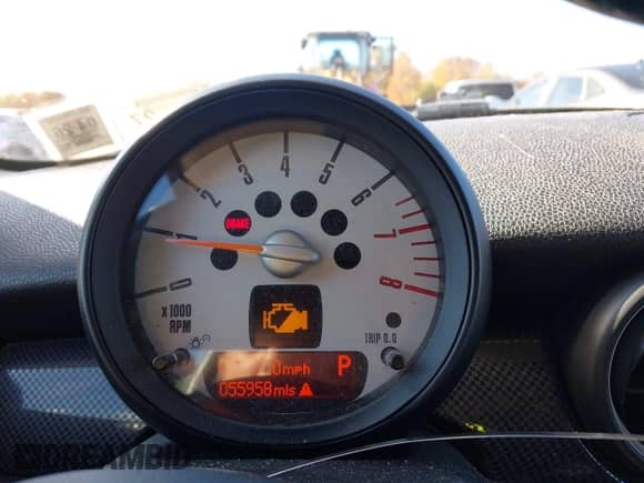 2013 MINI Hardtop S with VIN WMWSV3C56DT394690, listed as a IAAI auction lot 43551471 with 55,958 mi miles and . Bid and sale history available at DreamBid. Image 7.