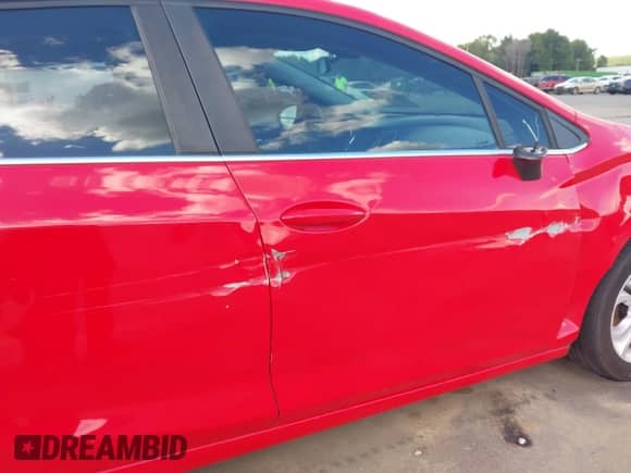 2019 Chevrolet Cruze LT with VIN 1G1BE5SM1K7114602, listed as a IAAI auction lot 43213328 with 164,849 mi miles and . Bid and sale history available at DreamBid. Image 18.