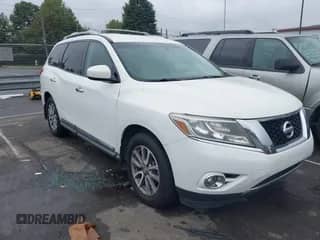 2013 Nissan Pathfinder S with VIN 5N1AR2MM5DC613282, listed as a IAAI auction lot 43342408 with 159,332 mi miles and . Bid and sale history available at DreamBid. Image 1.