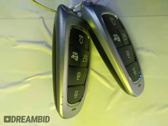 2023 Hyundai Santa Fe SEL with VIN 5NMS3DAJ4PH567689, listed as a IAAI auction lot 41219696 with 16,327 mi miles and . Bid and sale history available at DreamBid. Image 11.