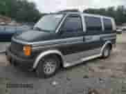 1992 Chevrolet Astro Cargo with VIN 1GBDM19Z3NB192740, listed as a Copart auction lot 69691115 with 185,801 mi miles and Salvage title. Bid and sale history available at DreamBid. Image 1.