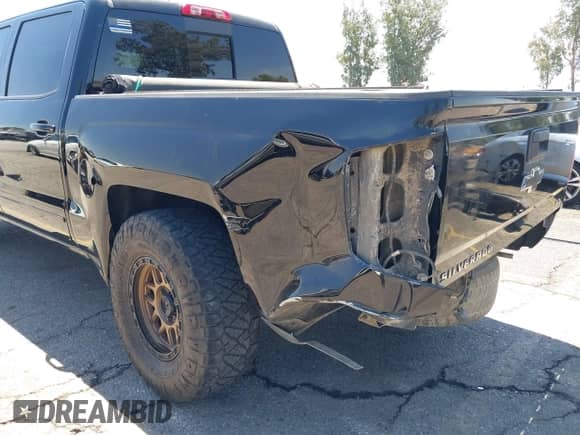 2015 Chevrolet Silverado 1500 LTZ с VIN 3GCUKSEC2FG360756, выставлен на аукционе IAAI как лот 42692056 с пробегом 87 042 миль миль и . История ставок и продаж доступна на DreamBid. Изображение 6.