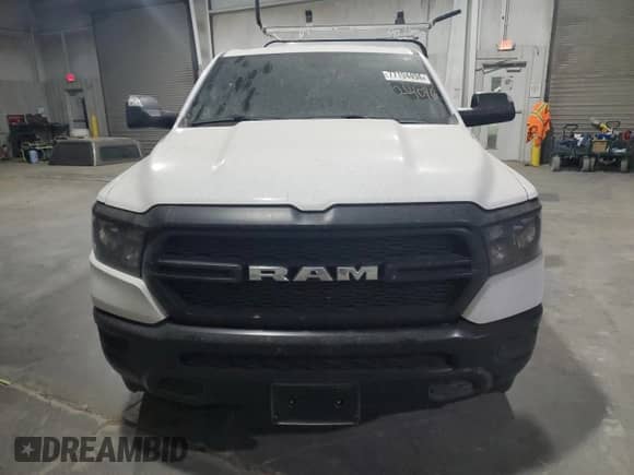 2024 Ram 1500 Tradesman z VIN 1C6RRECT6RN214076, wystawiony jako Copart lot #77194494 z przebiegiem 11 539 mil mil oraz Szkoda całkowita • Salvage title. Historia ofert i sprzedaży dostępna na DreamBid. Obrazek 5.