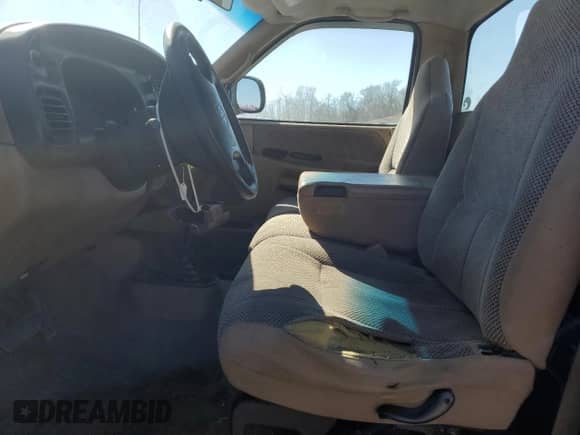 1998 Dodge 1500 z VIN 1B7HF16ZXWS570291, wystawiony jako Copart lot #48802535 z przebiegiem 171 123 mil mil oraz Czysty tytuł • Clean title. Historia ofert i sprzedaży dostępna na DreamBid. Obrazek 7.