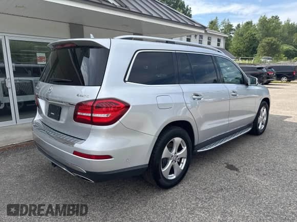 2017 Mercedes-Benz GLS 450 с VIN 4JGDF6EE6HA746672, выставлен на аукционе IAAI как лот 42662088 с пробегом 136 953 миль миль и . История ставок и продаж доступна на DreamBid. Изображение 4.