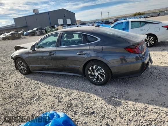 2022 Hyundai Sonata Blue с VIN KMHL24JJ4NA038589, выставлен на аукционе Copart как лот 71921895 с пробегом 40 619 миль миль и Списание • Salvage title. История ставок и продаж доступна на DreamBid. Изображение 2.